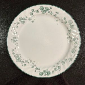 Callaway Ivy Dinner Plate by Corelle ~ EUC - Near Mint - 10 1/4"